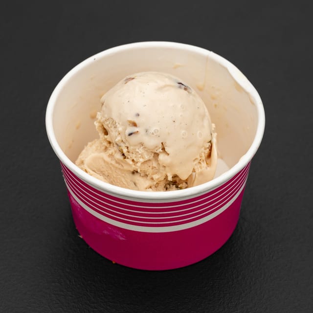 Scoop Ice Cream.